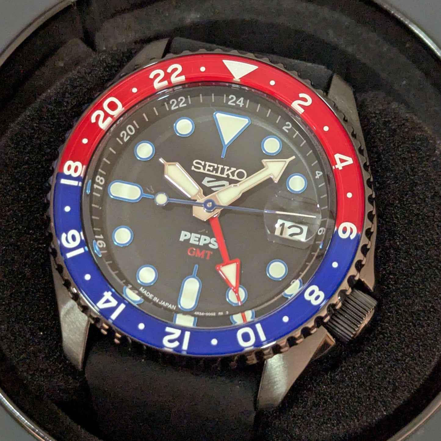 Seiko 5 Sports x Pepsi® Limited Edition SRPL99