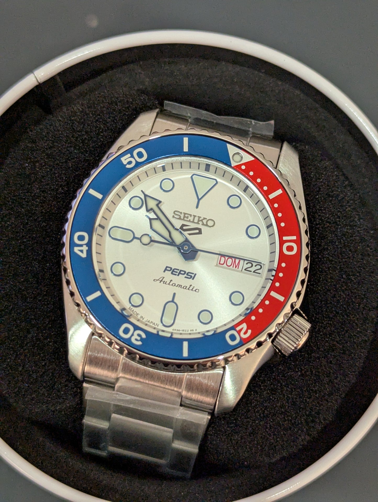 Seiko 5 Sports x Pepsi® Limited Edition Bundle