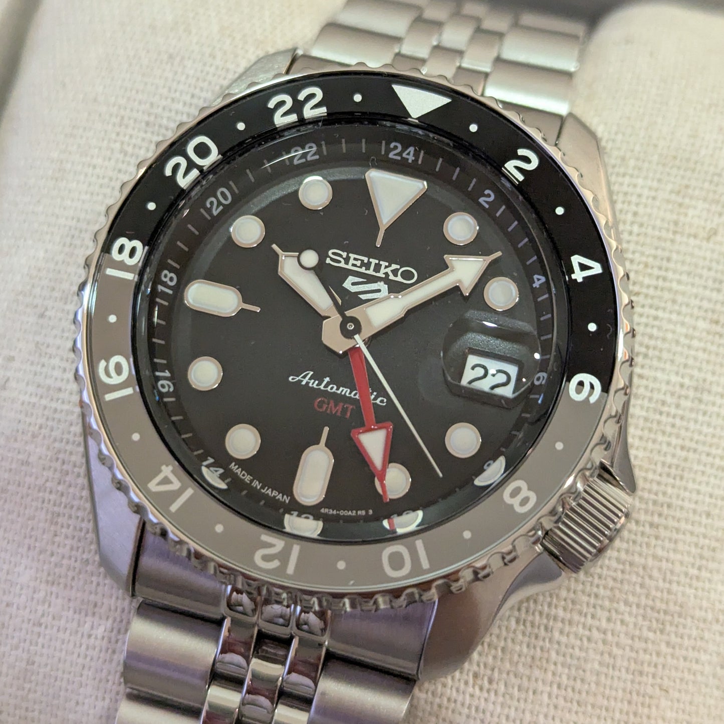 Seiko 5 Sports GMT SSK001
