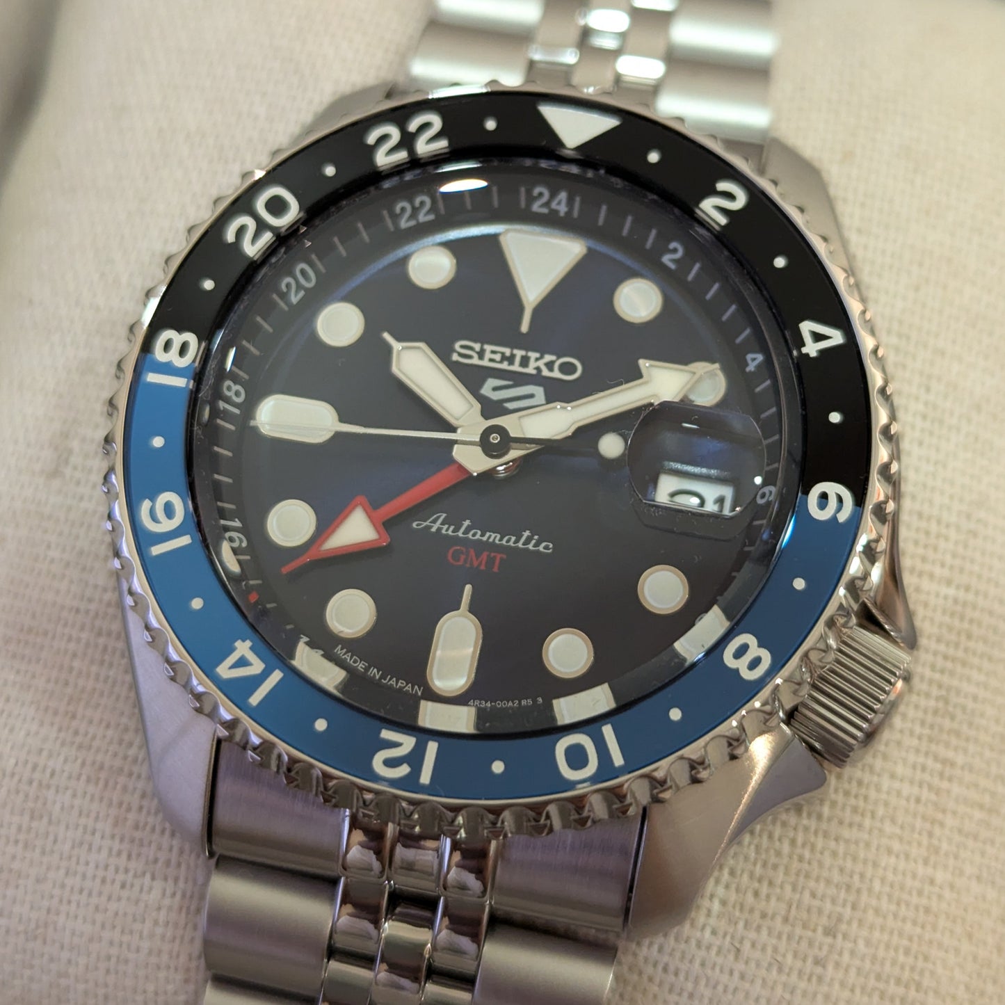 Seiko 5 Sports GMT SSK003
