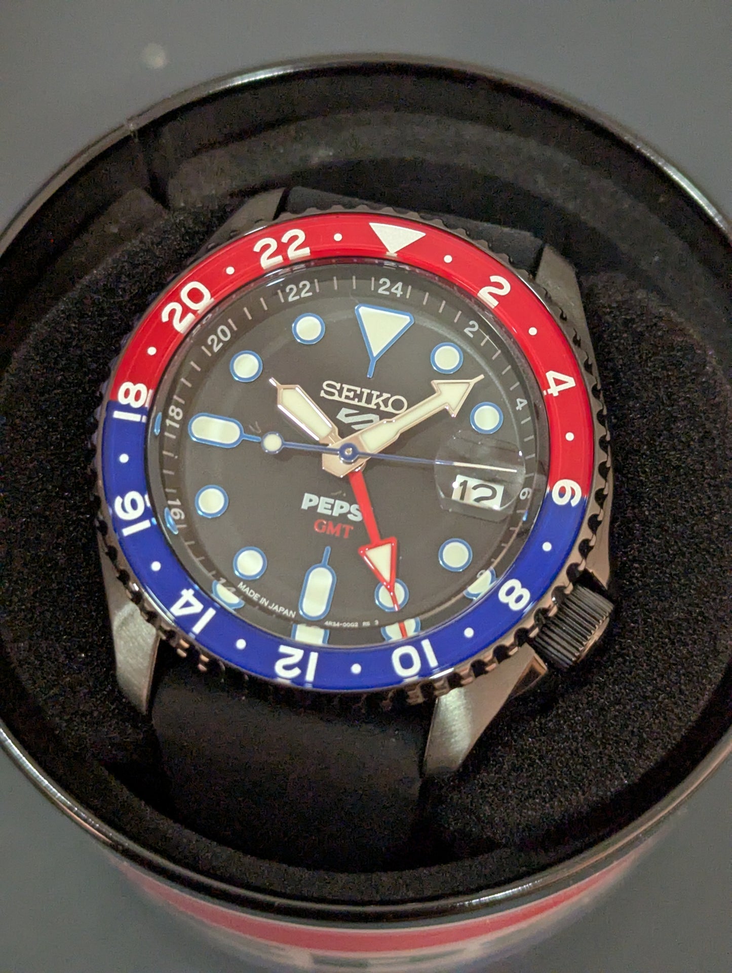 Seiko 5 Sports x Pepsi® Limited Edition Bundle