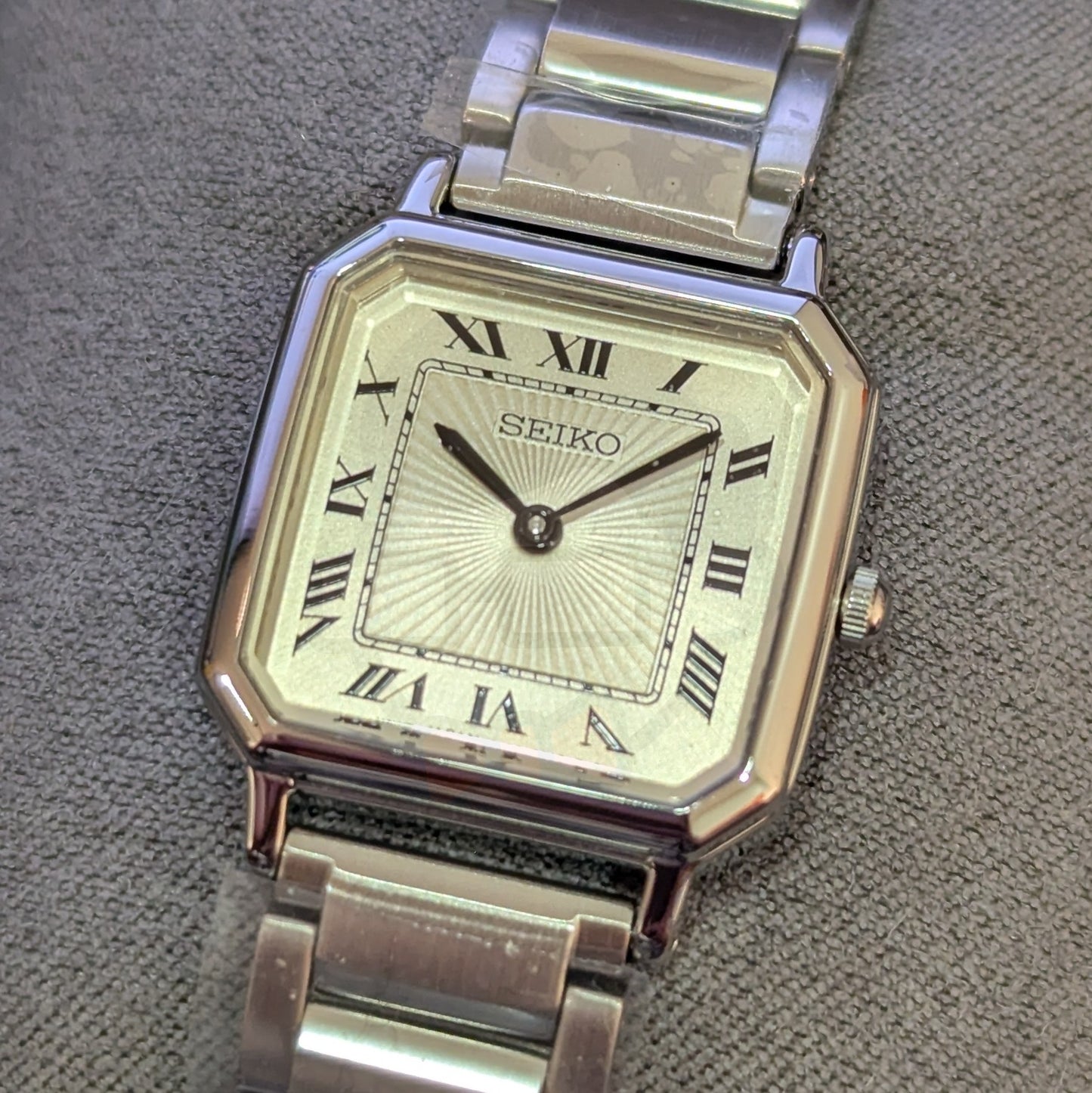 Seiko Nano Universe SSEH015